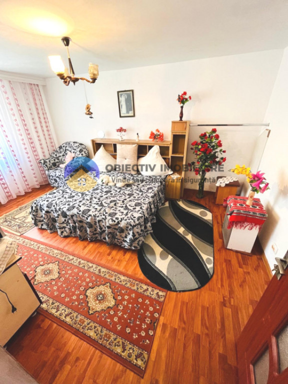 GARSONIERA parter MARATEI