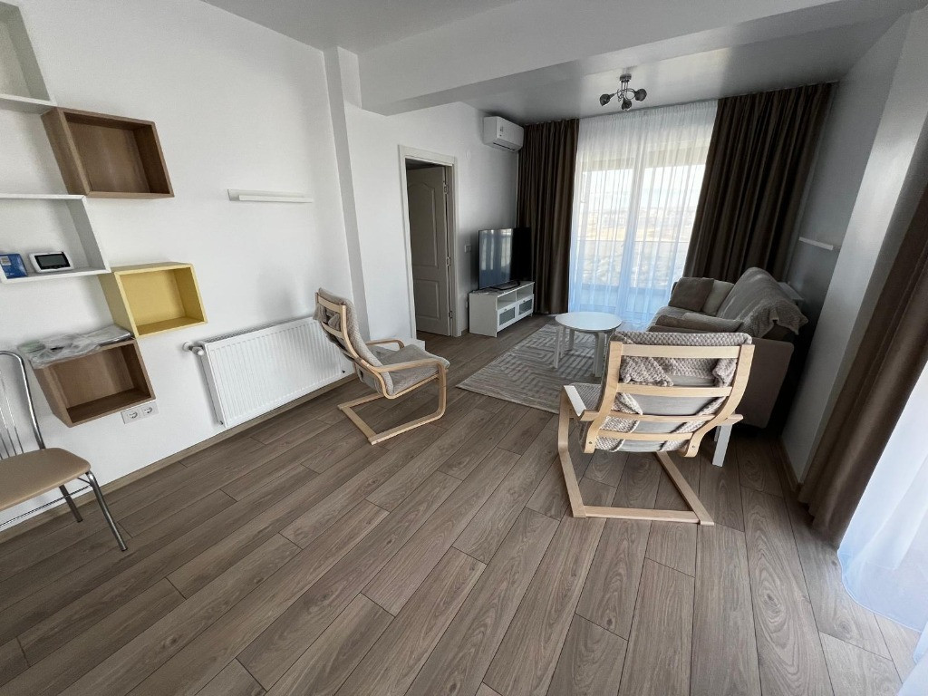 Apartament 2 camere decomandat,recent renoavt, zona Mihai Viteazul