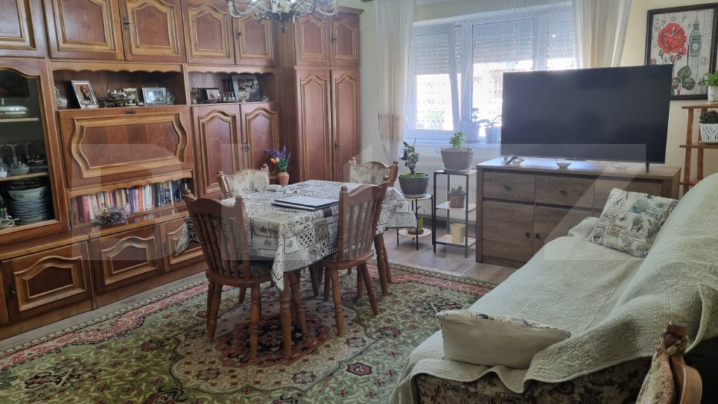 Apartament de vanzare, cu 3 camere, 79,1 mp , zona Carpati 2