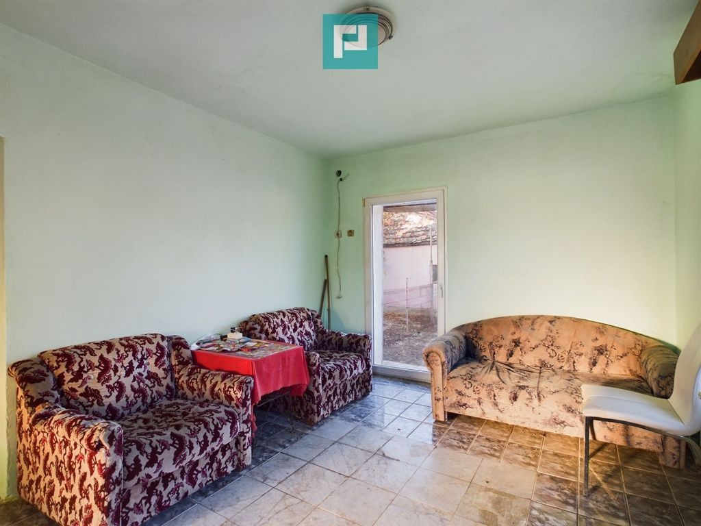 Casă cu teren generos în Sânnicolau Mic