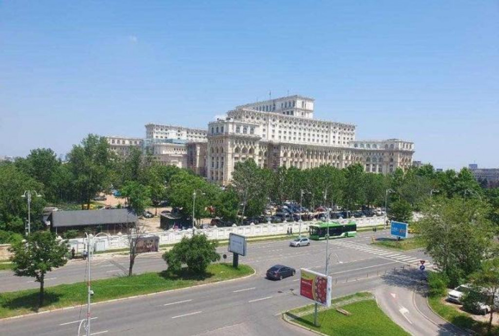 Apartament 4 camere Palatul Parlamentului