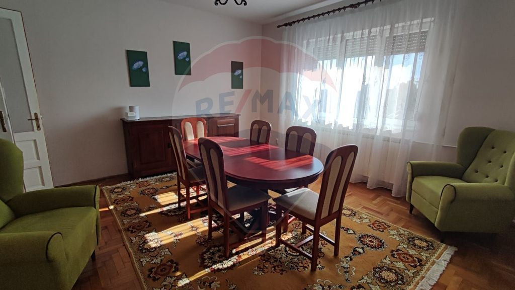Apartament spatios 3 camere de inchiriat Magheru
