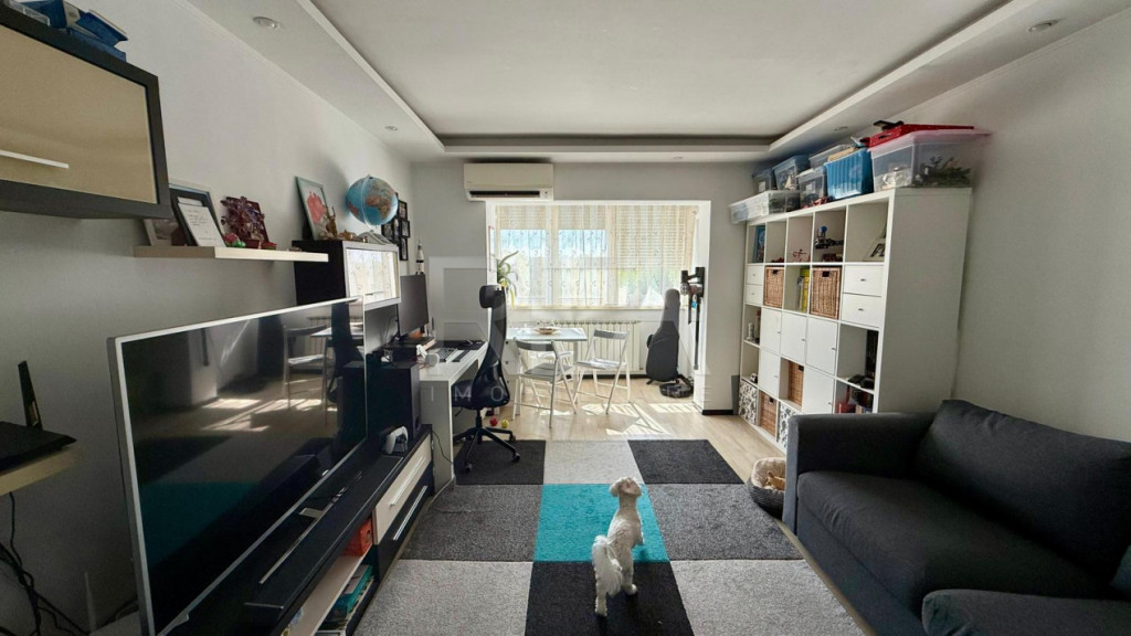 2 camere - Tineretului - decomandat -1986 - parcare