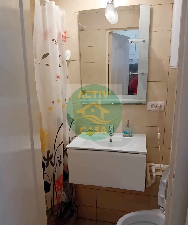 Garsoniera mobilata si utilata, etaj 3