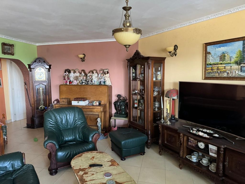 Apartament zona gării cu priveliște mare, port si parc