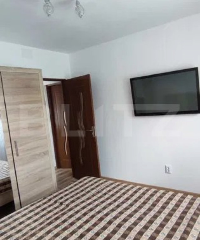 Apartament 3 camere, 50 mp, zona strazii Bucegi