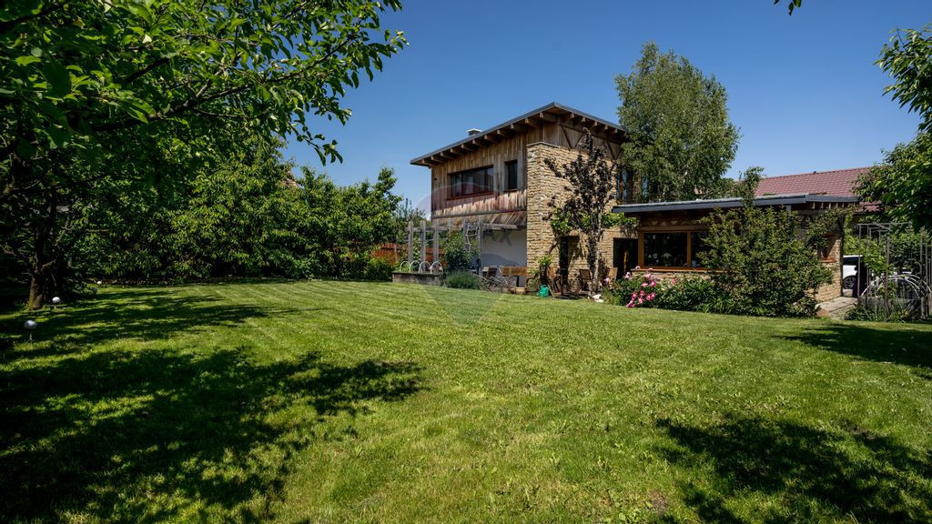 Casa individuala de inchiriat in Faget