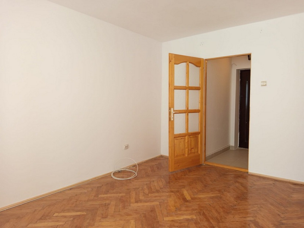 Apartament 2 camere in Deva, zona Dacia