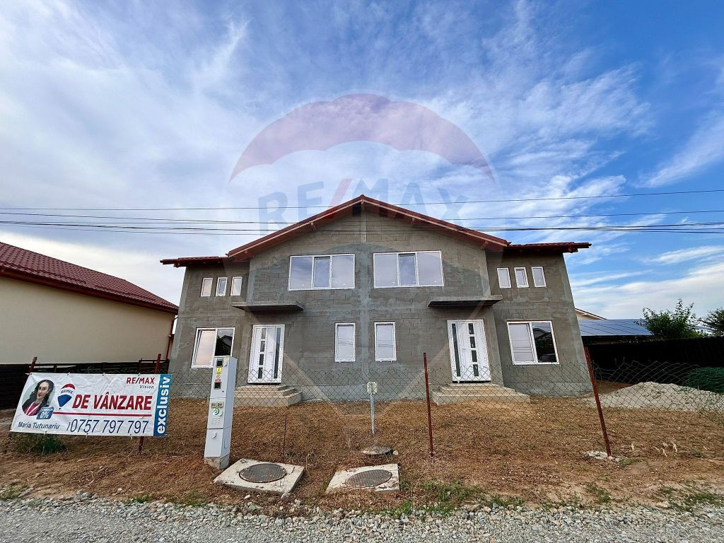 Duplex cu 10 camere de vânzare