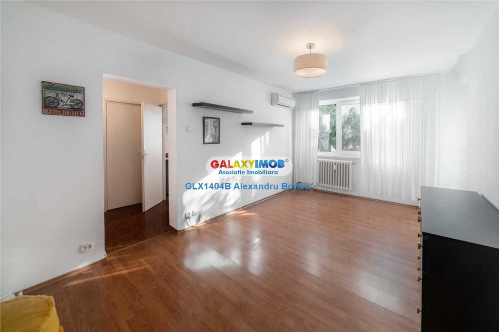 Drumul Taberei - Bd. Timisoara -1 statie de Plaza , etaj 1,