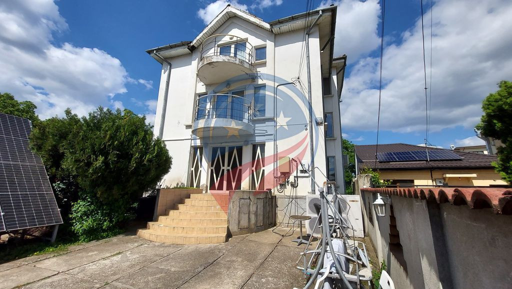 Casă Ultracentrală în Craiova– Strada Sfintii Apostoli