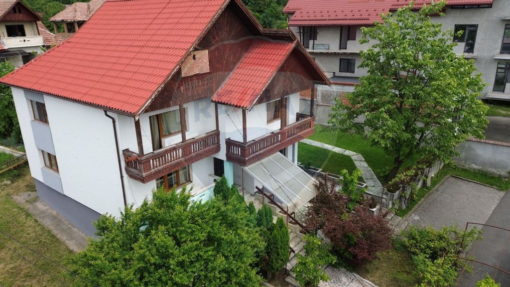 Spațiu comercial de închiriat, zonă centrală – Parc...