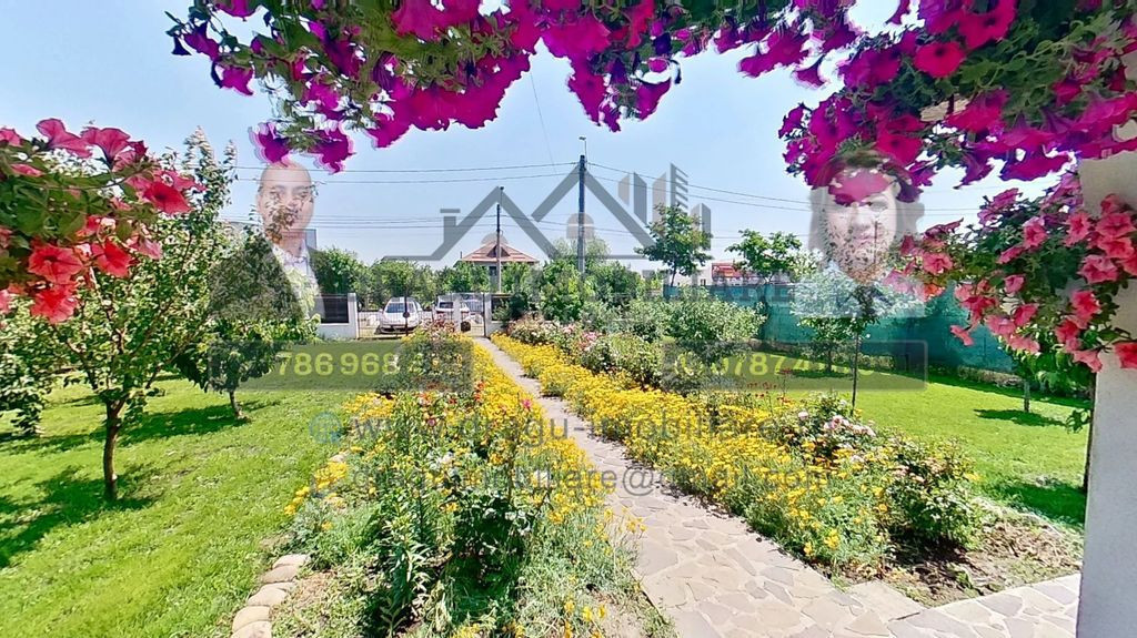 Vila si teren de 1500 mp/ Satu Nou/ Tecuci