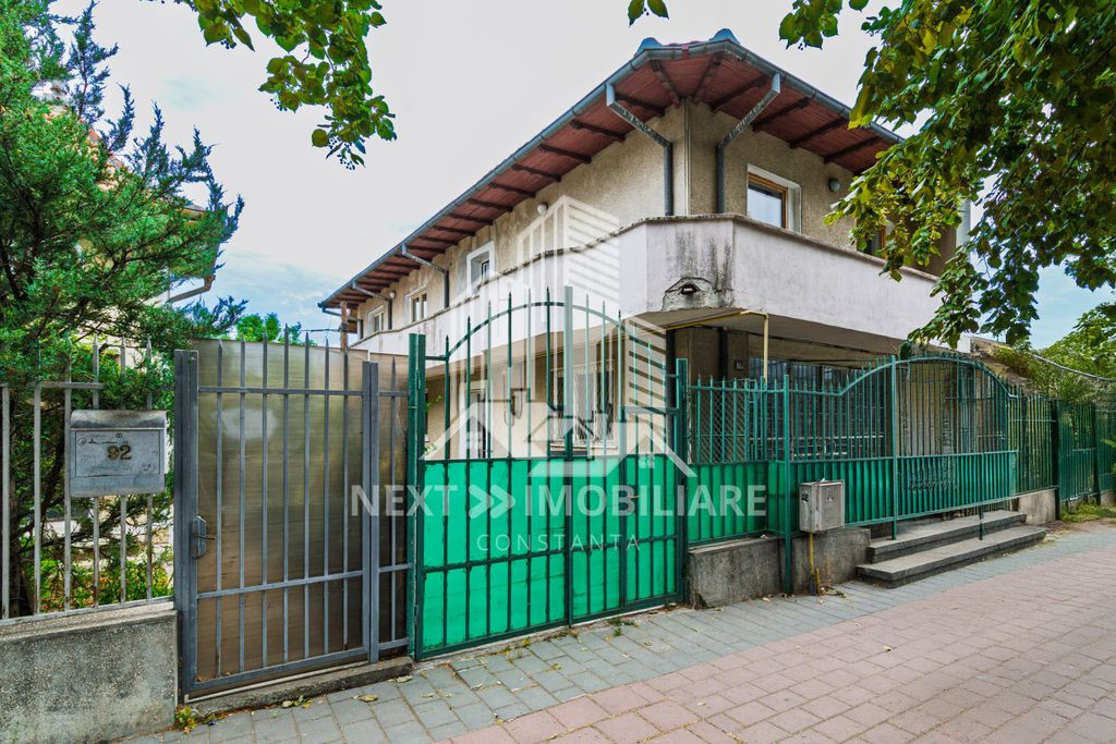 Casă spațioasă BCA, teren 500 mp – locuință si afa...