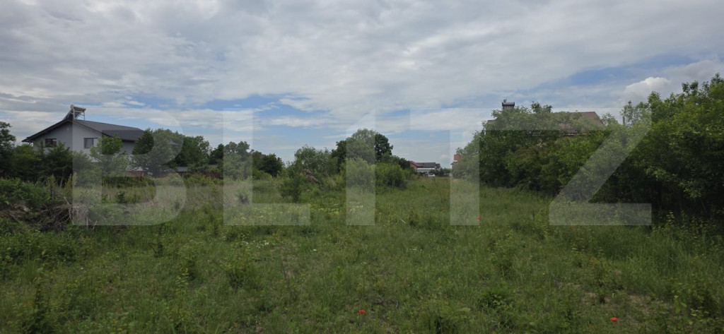 Teren intravilan 801 mp–Bariera Vâlcii, acces facil, util