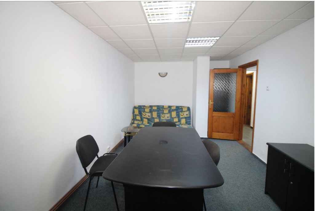 Spațiu de birou – 4 camere, 70 mp – Ultracentral, zona