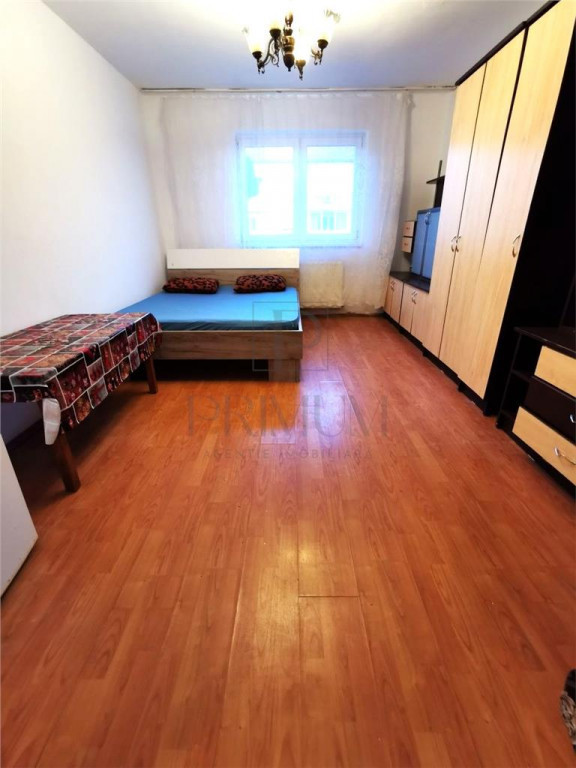 Garsoniera - Mobilata - Etaj Intermediar - Pretabil Investit