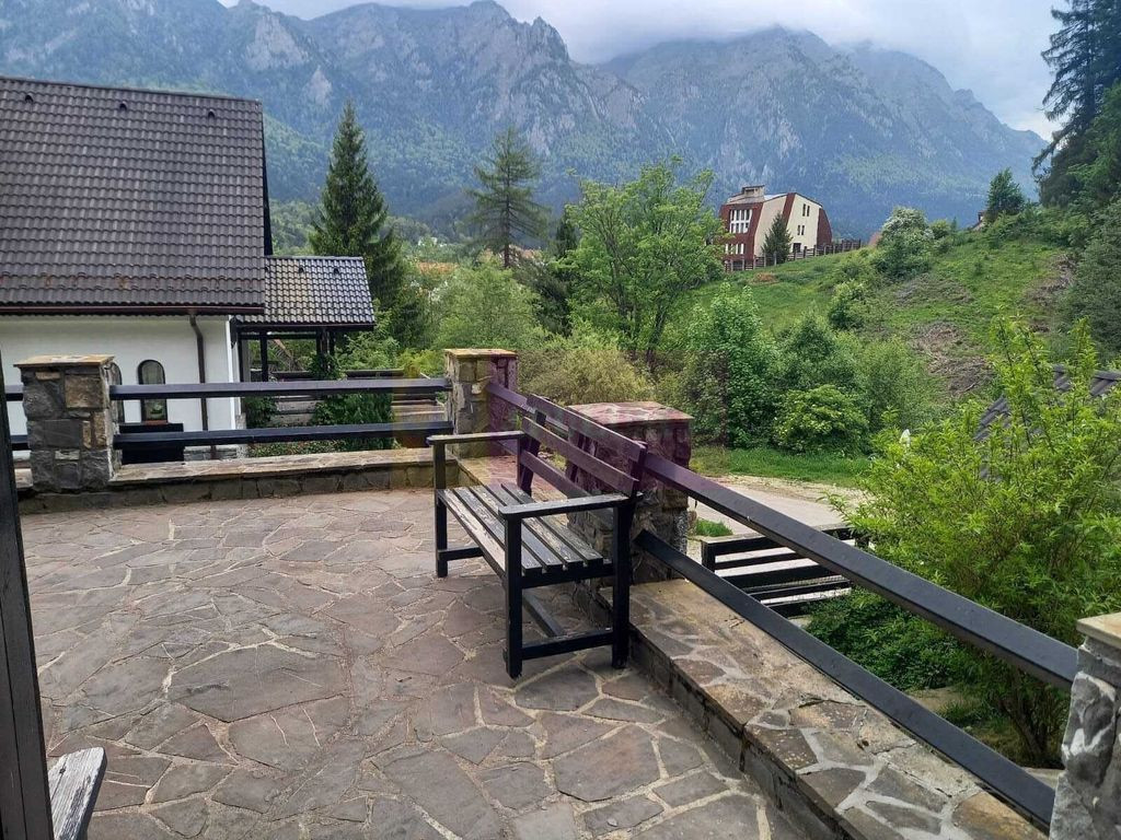 Vila de vanzare in Busteni - Zona Zamora