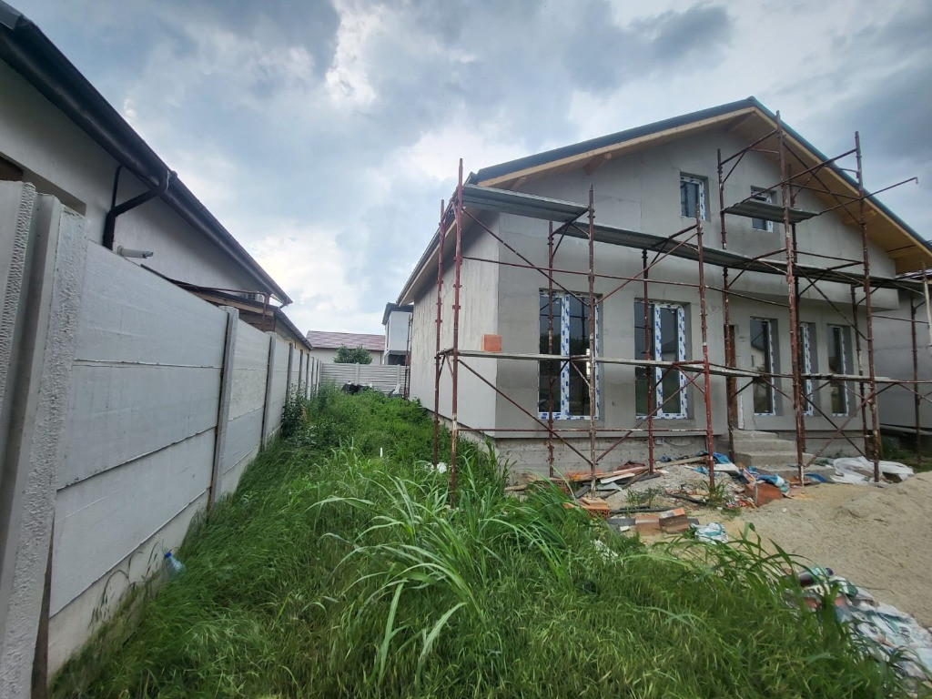 Singulara | centrala pe gaz | casa pe parter