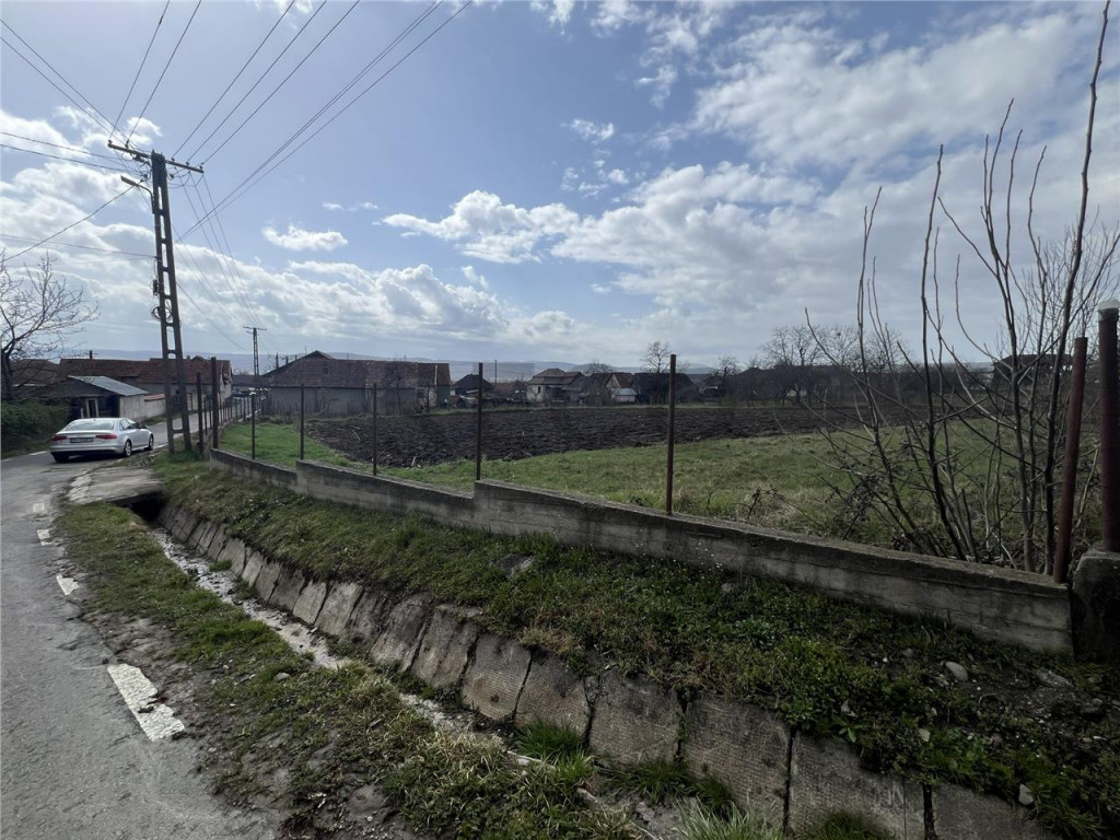 RECO ,teren intravilan in Tinaud,Bihor