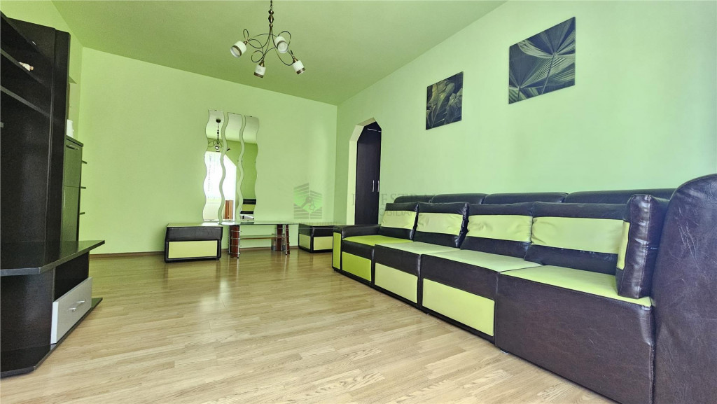 2 CAMERE TRACTORUL -LIDL MOBILAT-UTILAT 350 EURO