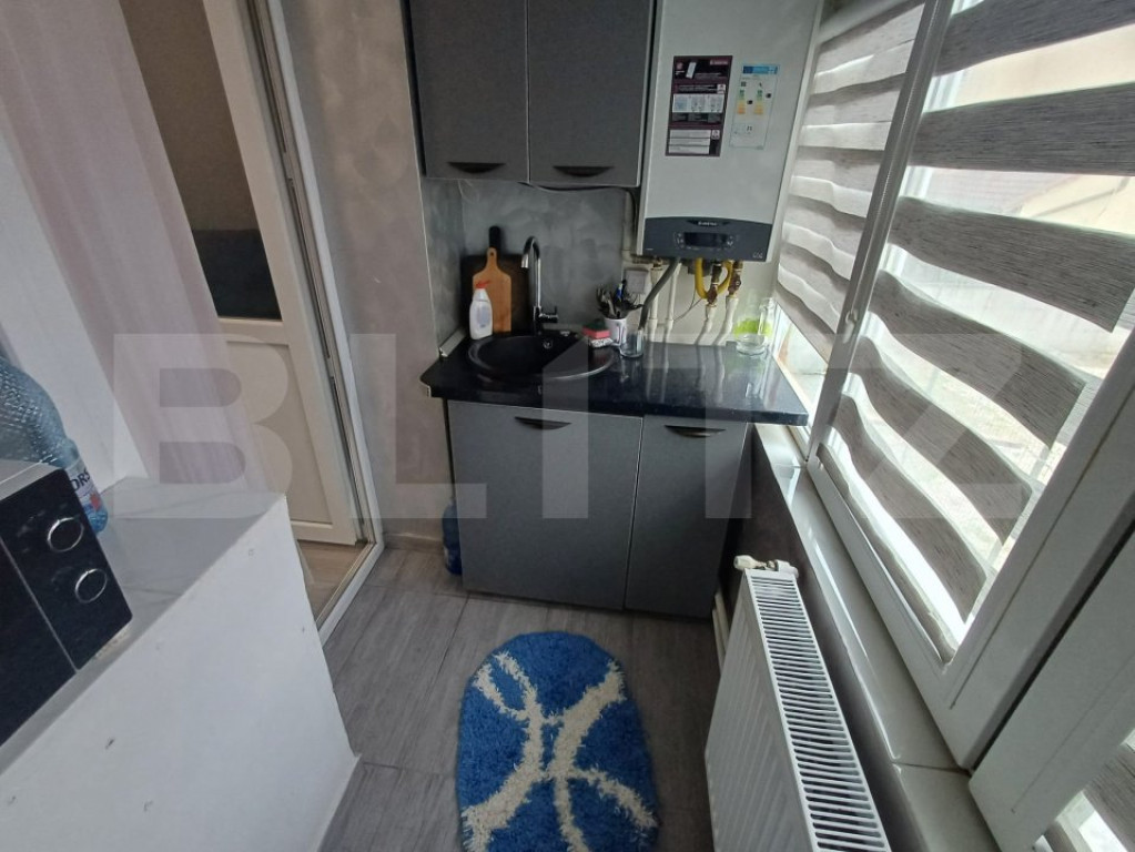 Apartament de vanzare, cu 2 camere , etaj 1, zona M C OANCEA