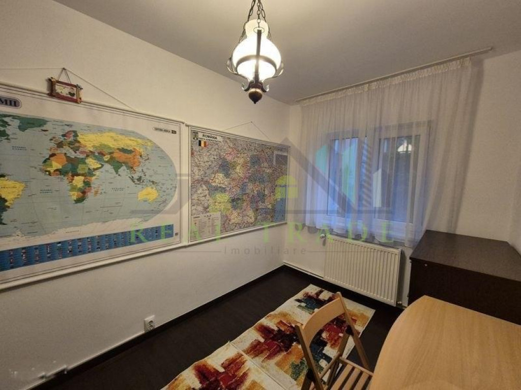 Apartament 4 camere decomandat Astra- Carpatilor