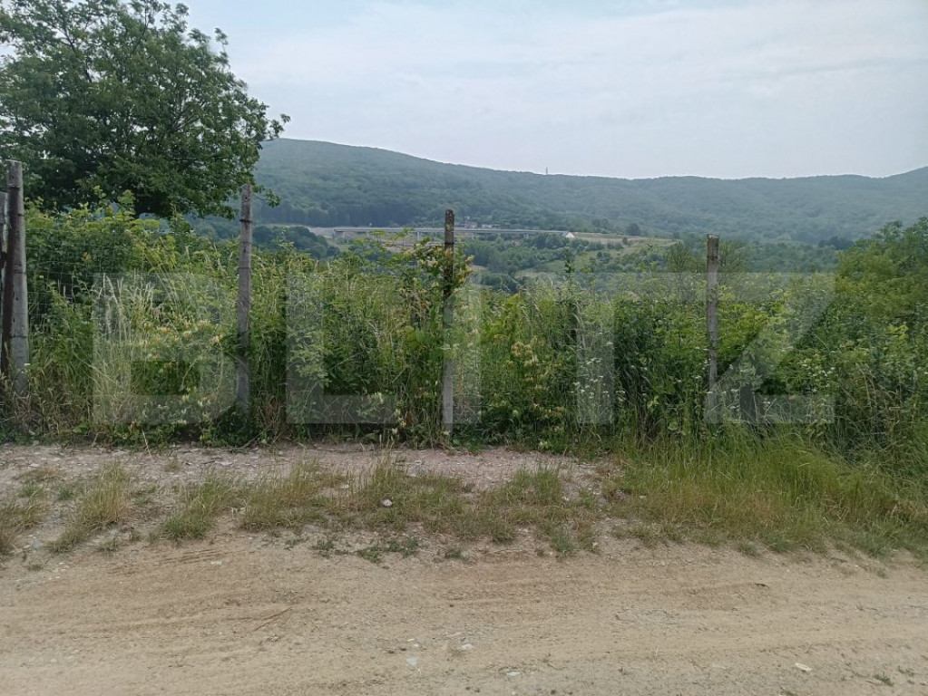 Teren extravilan construibil 2100 mp, front stradal 13.947 s