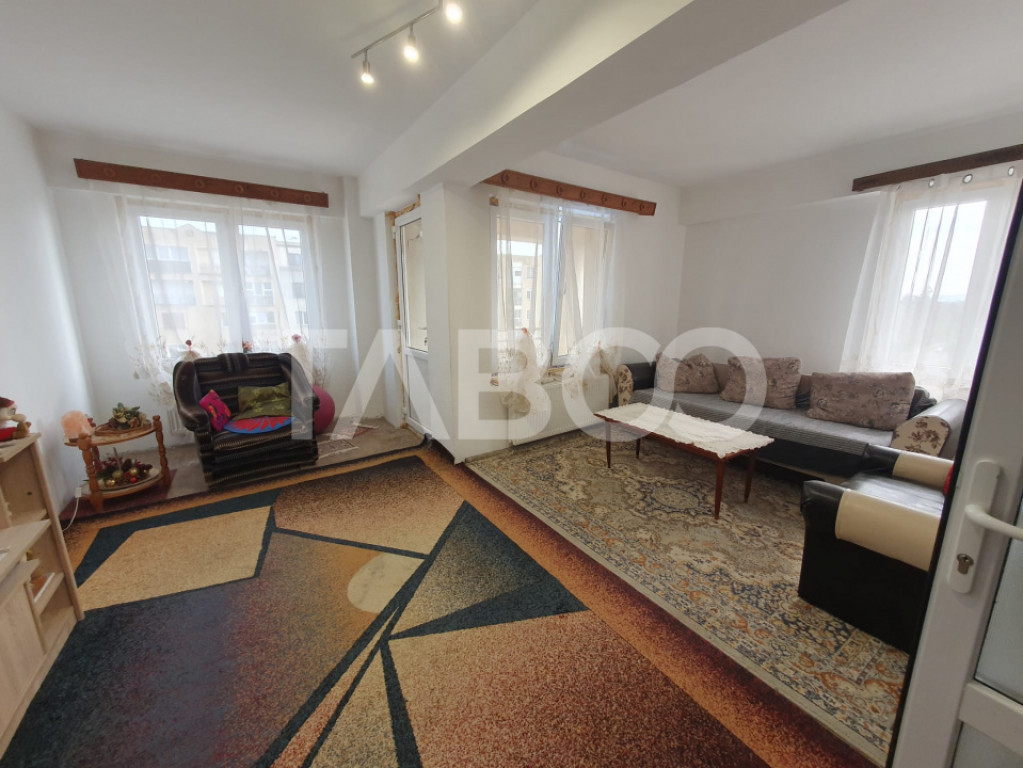 Penthouse 5 camere in centrul Fagarasului 140 mp utili + 60