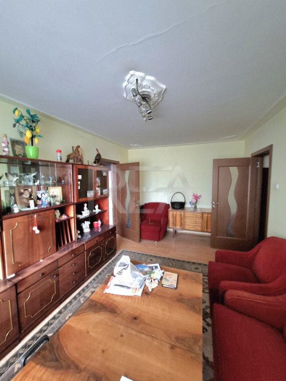 3 camere, 5/8, bloc 1980, anvelopat, Gorjului-Rasaritului.