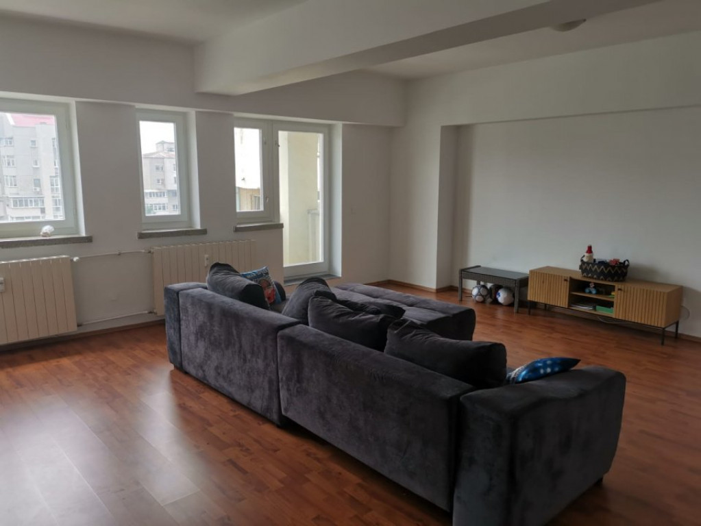 Apartament 4 camere decomandat , 165 mp utili, Ultracentral