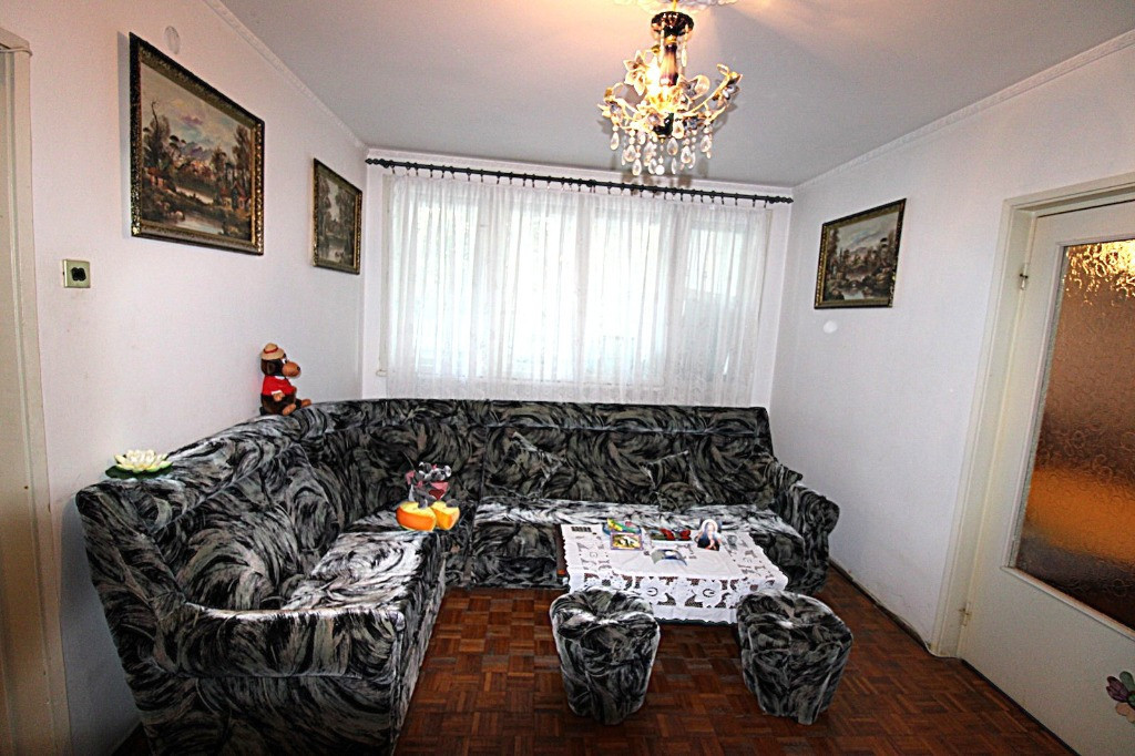 Apartament cu 3 camere in Mazepa1