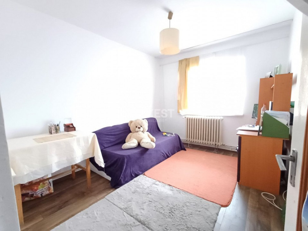 Apartament spațios 3 camere Decomandat 70 mp, zona Frumoas