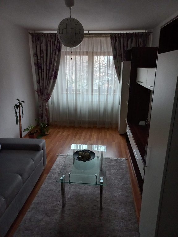 Apartament 2 camere decomandat etajul 1 Calea Bucuresti