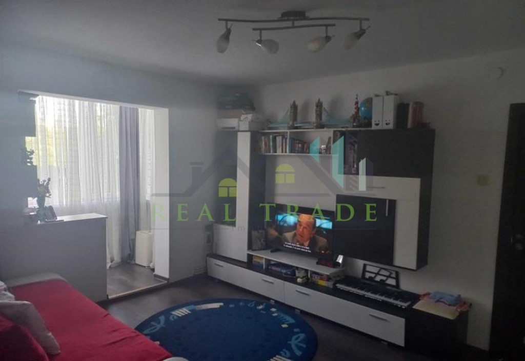 Apartament 2 camere etajul 1 zona Faget