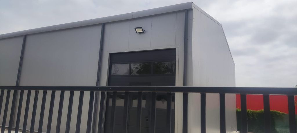 Hala noua Bragadiru 290 mp