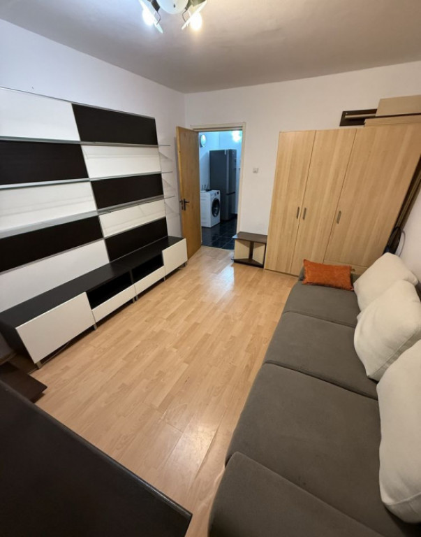 Apartament cu 3 Camere / Fac de Constructii / Lacul Tei