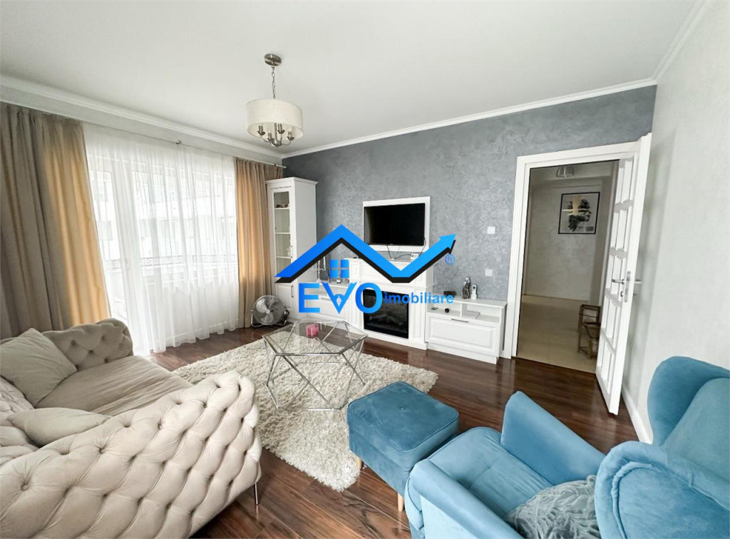 Apartament cu 2 camere, decomandat, complex Royal Town