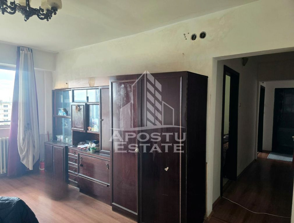 Apartament cu 3 camere, de vanzare, in apropiere de Podgo...