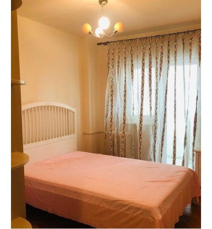 Apartament 4 camere Calea Mosilor