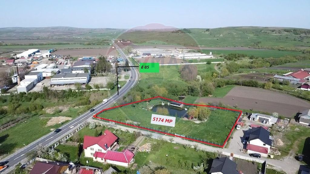 Teren Ilisesti cu Iaz 5174 mp/ Strada Principala