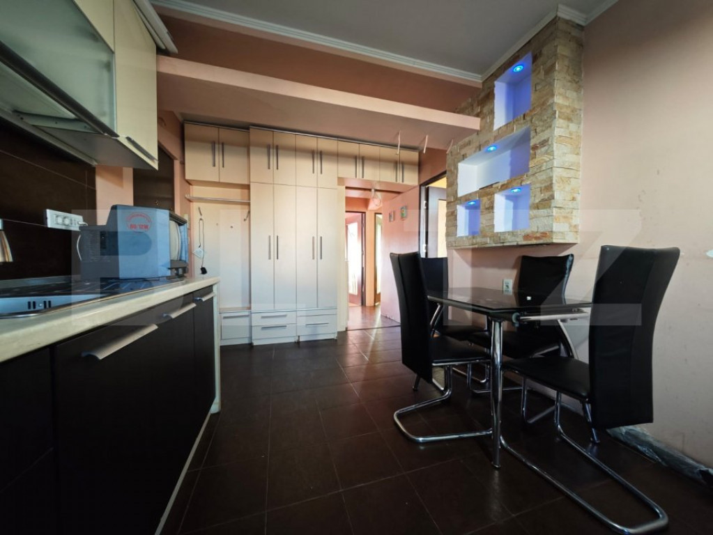 Apartament de vanzare, cu 3 camere, 70 mp, zona Iosia-Nord