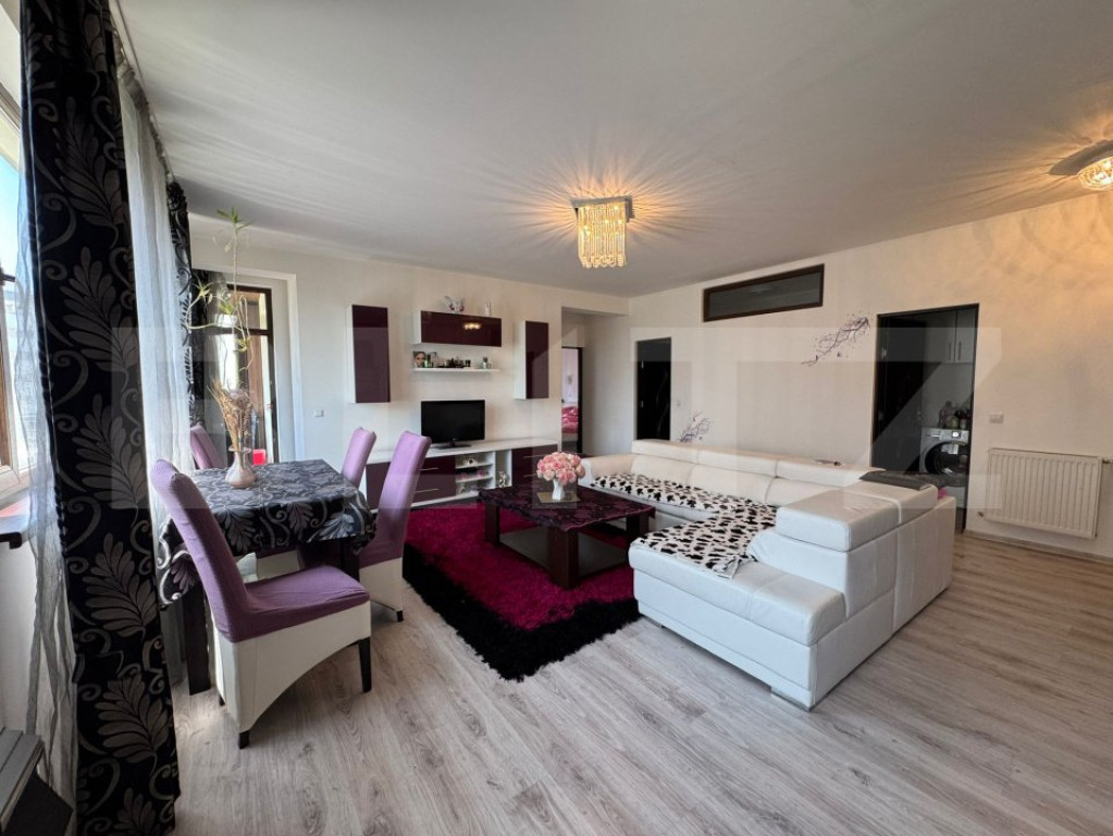 Apartament de vanzare, cu 3 camere, modern, 75 mp, parcare,