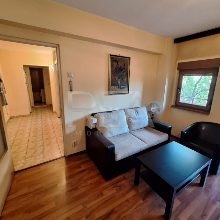 2 camere 60 mp, 2/4, Drumul Sarii.