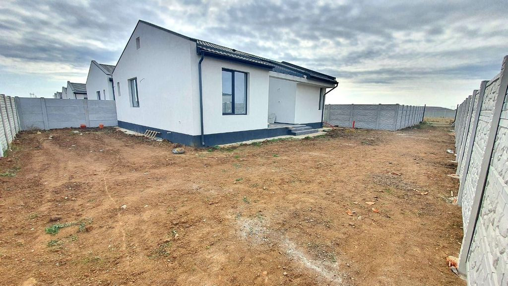 4cam.edificate doar pe parter/predare octombrie 2025, com...