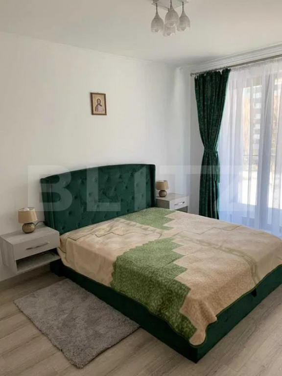 Apartament cu 2 camere, modern, parcare, zona Plopilor