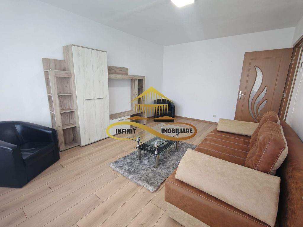 De închiriat apartament 3 camere, langa Insula de Agrement