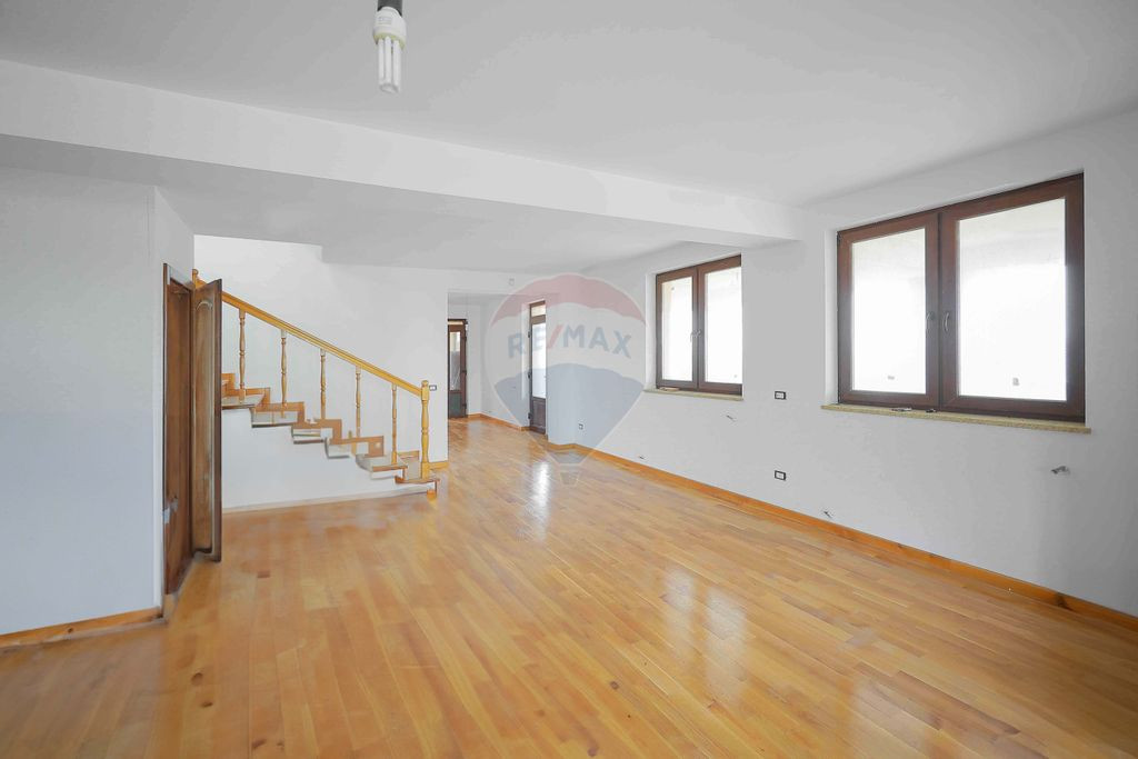 Casă de vânzare în Zona Dealuri, Oradea