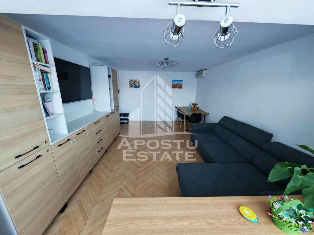 Apartament 4 camere, 2 bai, 2 balcoane,centrala proprie, ...