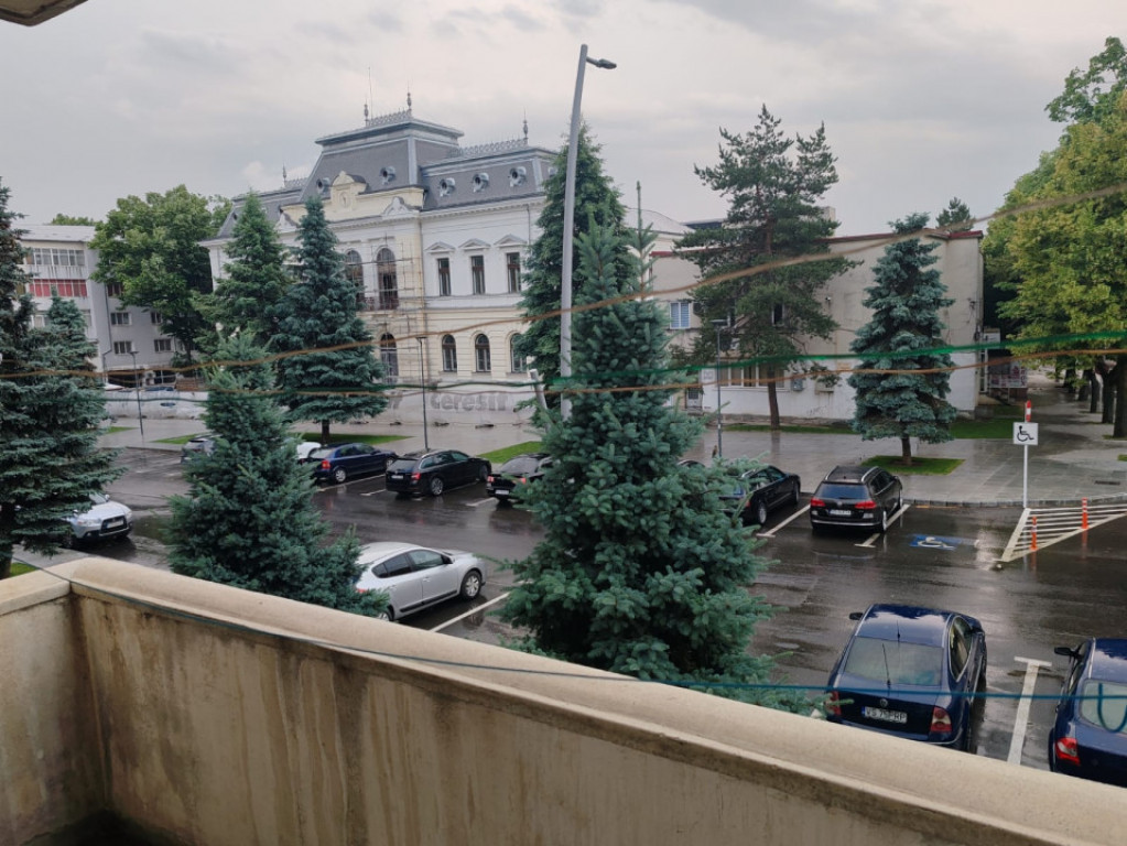 Apartament cu o cameră, 27 mp, zona Gării Vaslui